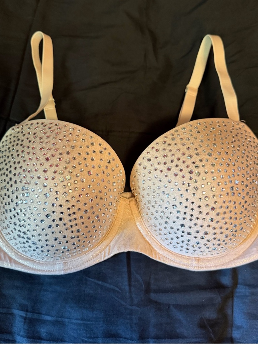 Victoria’s Secret Dream Angels Rhinestone Crystal Lined Demi Bra 34D